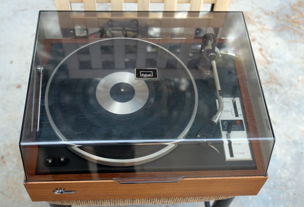 山水 SANSUI SR2050C 黑胶唱机