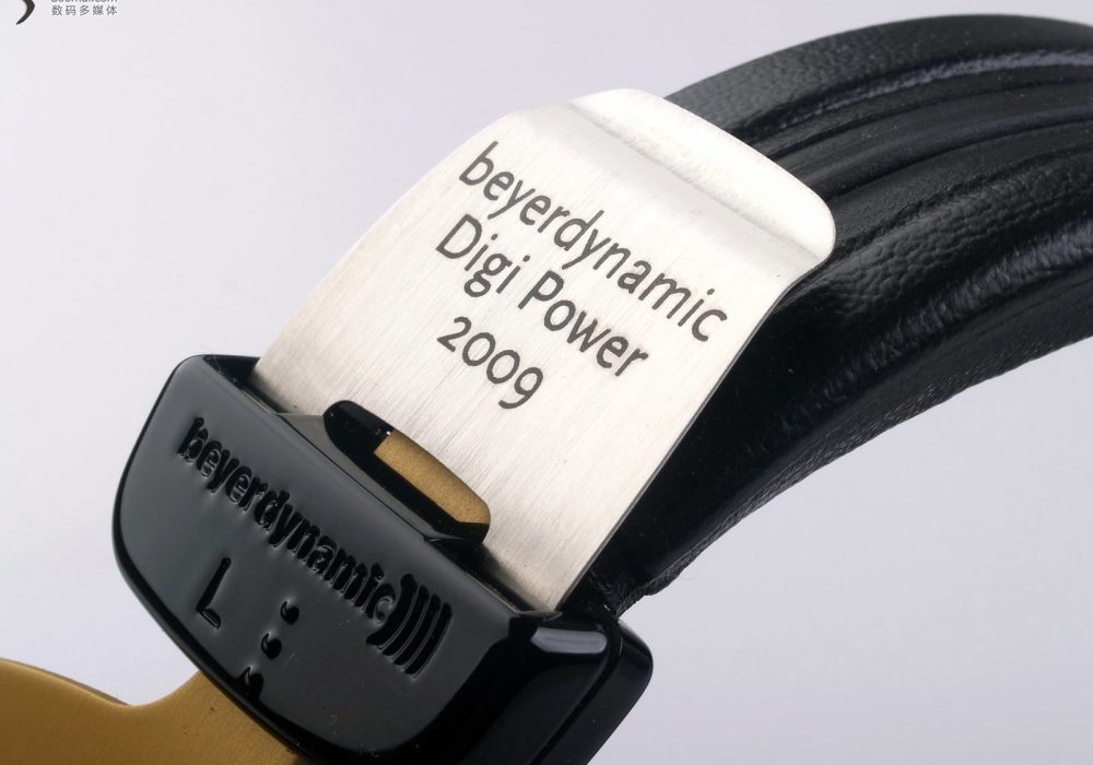 Beyerdynamic 拜亚动力 DT880[32欧版]头戴式耳机-不同于标准版的字样