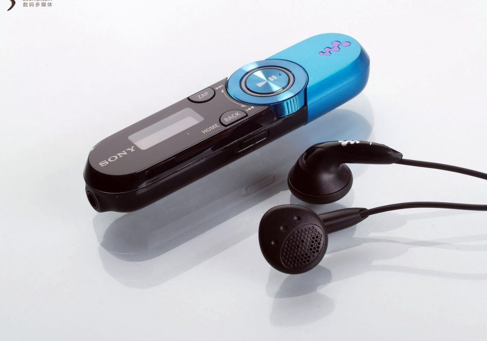 索尼 SONY NWZ-B152F 便携式数字播放器-与原装耳机