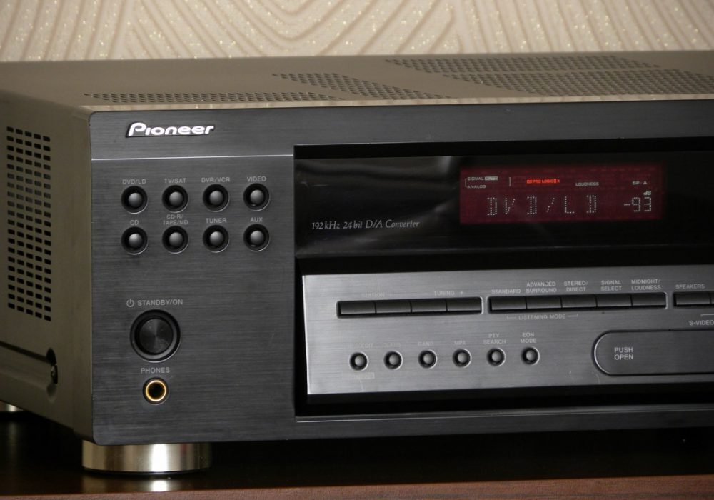 PIONEER VSX-D714 AV功率放大器