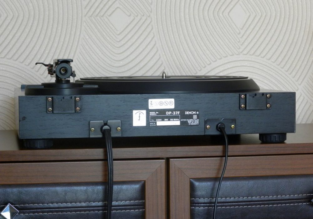 DENON DP-37F 黑胶唱机
