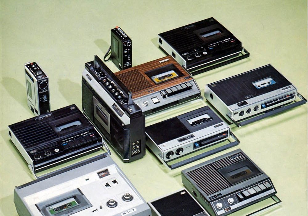 【广告】SONY CASSETTE CORDER (1973)