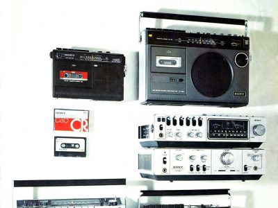 【广告】SONY Radio-CASSETTE CORDER (1975)