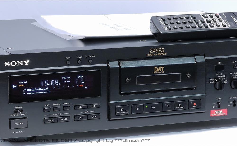 索尼 SONY DTC-ZA5ES DAT录放机