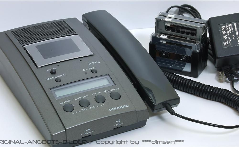 根德 GRUNDIG DT3220 微型磁带录音机