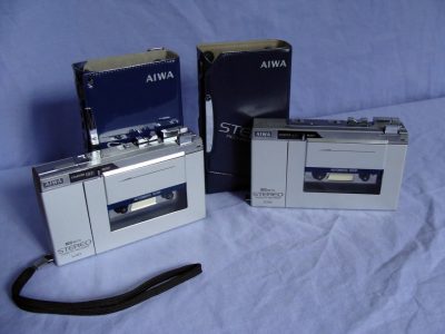 爱华 AIWA TP-S30 + AIWA HS-F1 磁带随身听
