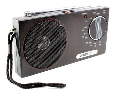 WINDSOR Model 2477 AM/FM 便携式收音机