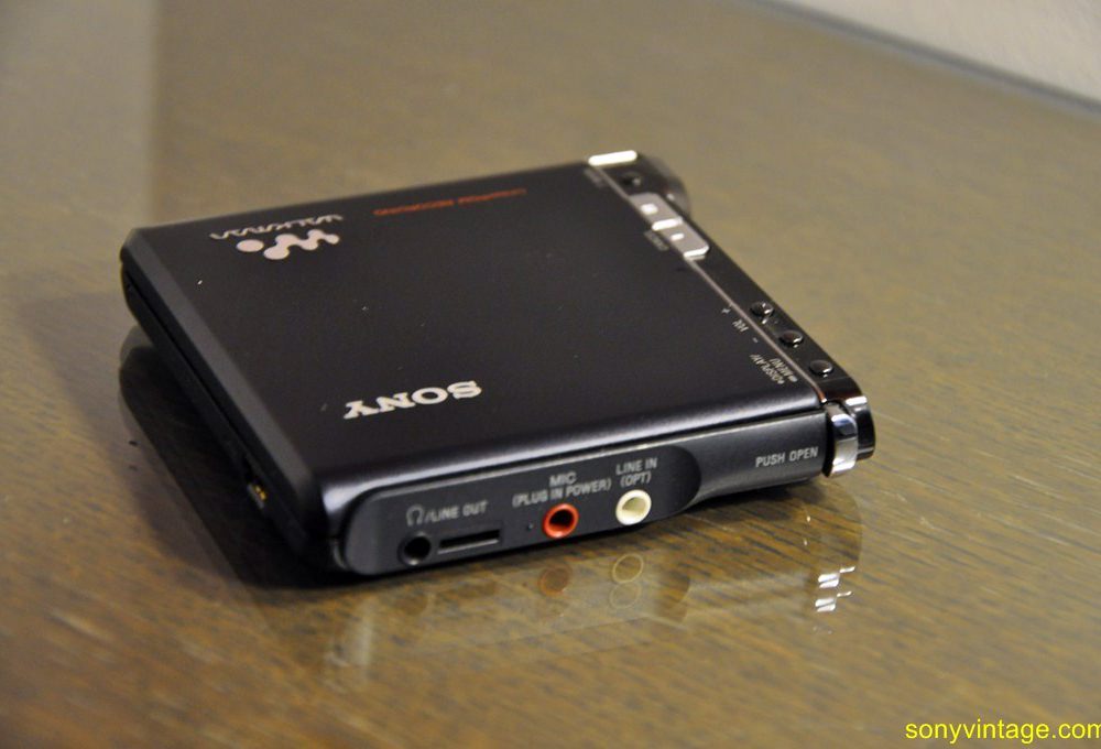 Sony MZ-RH1 / MZ-M200 Hi-MD Minidisc Walkman (2006)