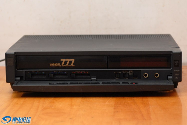 日立 HITACHI 777 VHS录像机