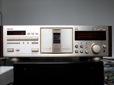 TEAC V-7010 三磁头卡座