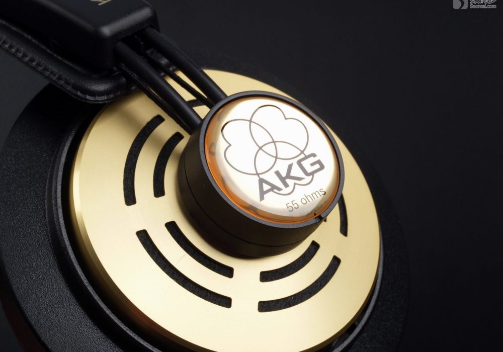 爱科技 AKG K121 studio 头戴式耳机