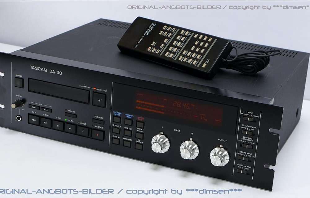 TASCAM DA-30 专业卡座