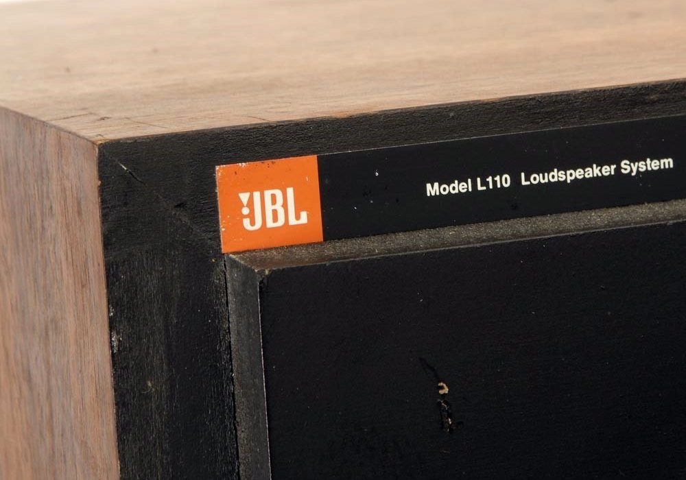 JBL L110
