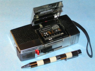 根德 GRUNDIG DeJUR Execumate 微型磁带录音机