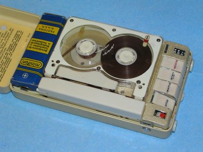 [古董科技] Minifon Attache 磁带录音机