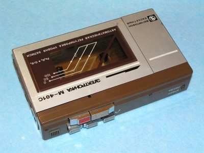 Electronica M-401S 磁带随身听