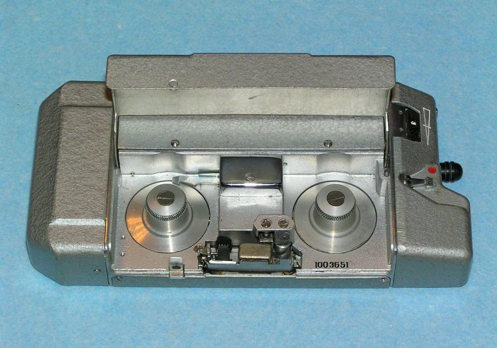 Mezon 微型钢丝录音机