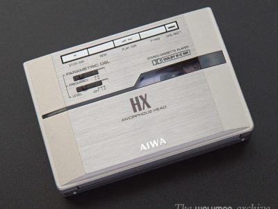 爱华 AIWA PX30 银色磁带机