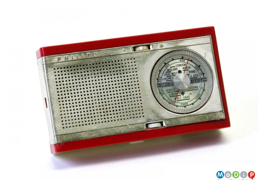 Philips LOG90T-01 transistor radio