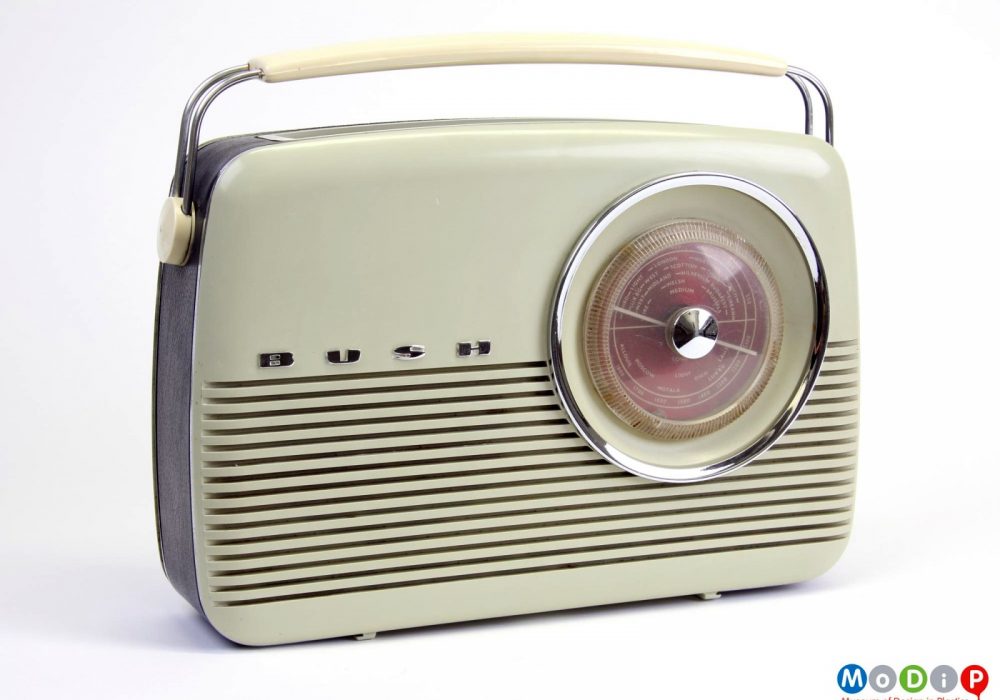 Bush TR82C transistor radio