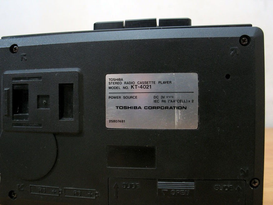 东芝 Toshiba KT-4021 磁带随身听