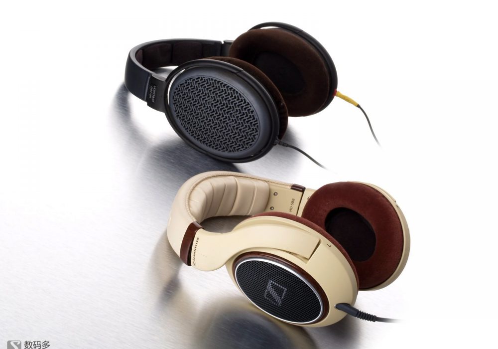 Sennheiser 森海塞尔 HD598 头戴式耳机 -与森海塞尔HD580头戴式耳机大小对比