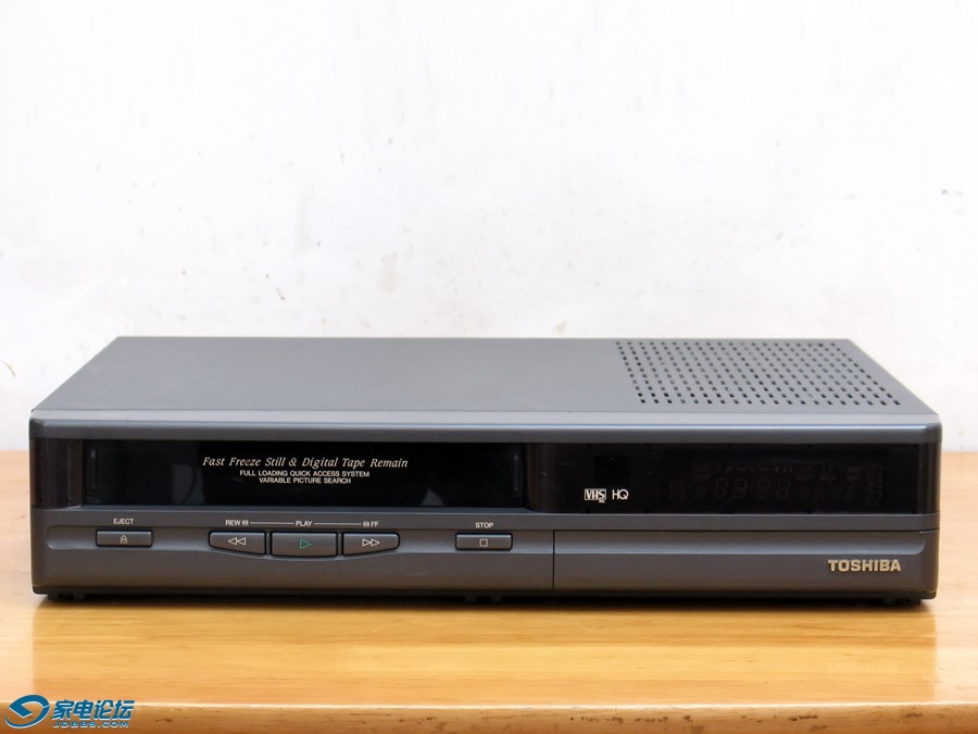 东芝 Toshiba V-95C VHS 磁带录像机