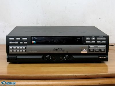 飞利浦 PHILIPS CDC999V 三碟连放超级VCD机