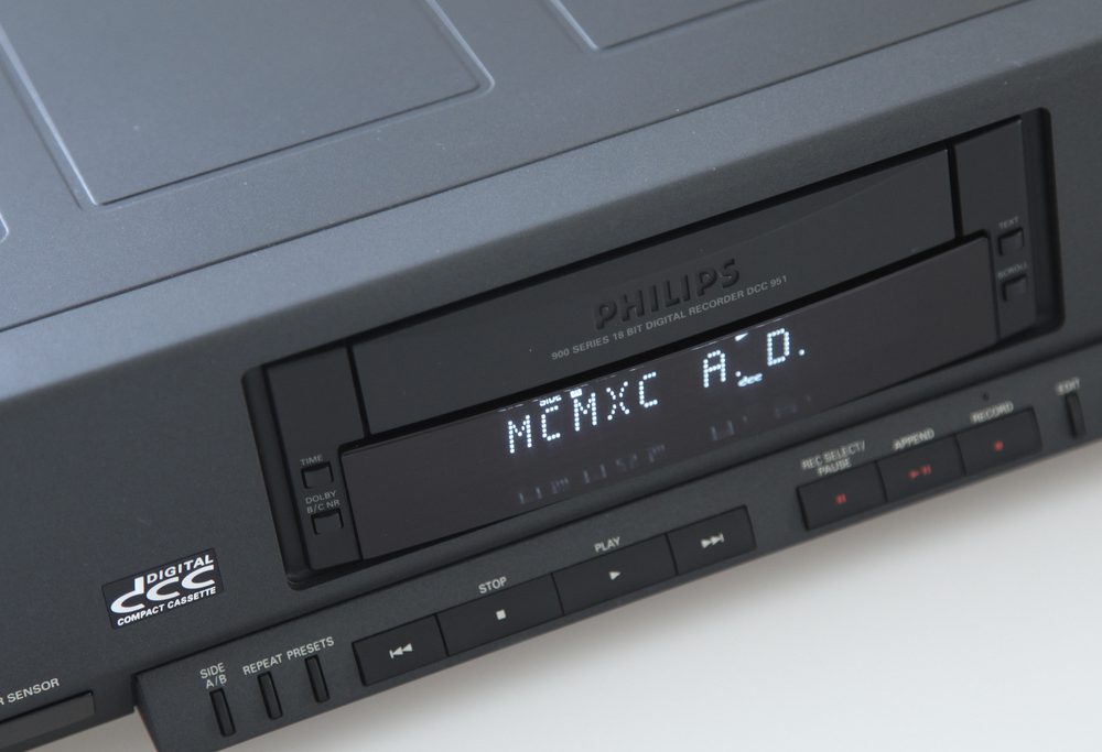 Philips DCC-951 Digital Compact Cassette Recorder - 4