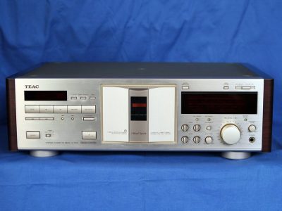 TEAC V-7010 三磁头卡座