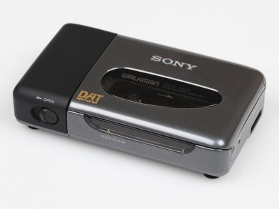 Sony WMD-DT1 DAT Walkman - 1