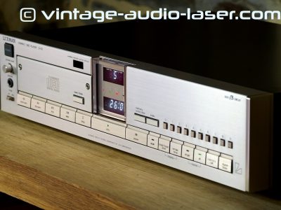 LUXMAN D-03 CD播放机