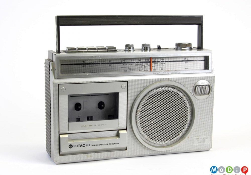 Hitachi TRK 5351L radio cassette recorder