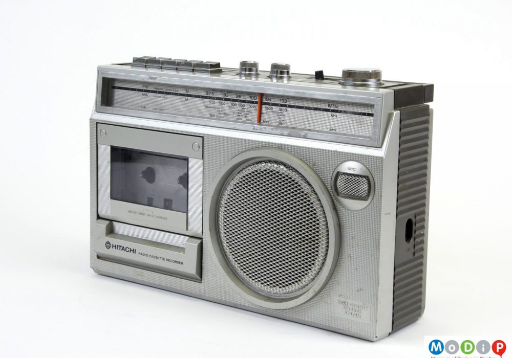Hitachi TRK 5351L radio cassette recorder