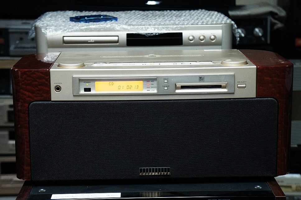 SONY MD-7000 30周年纪念版 CD/磁带/收音 一体机