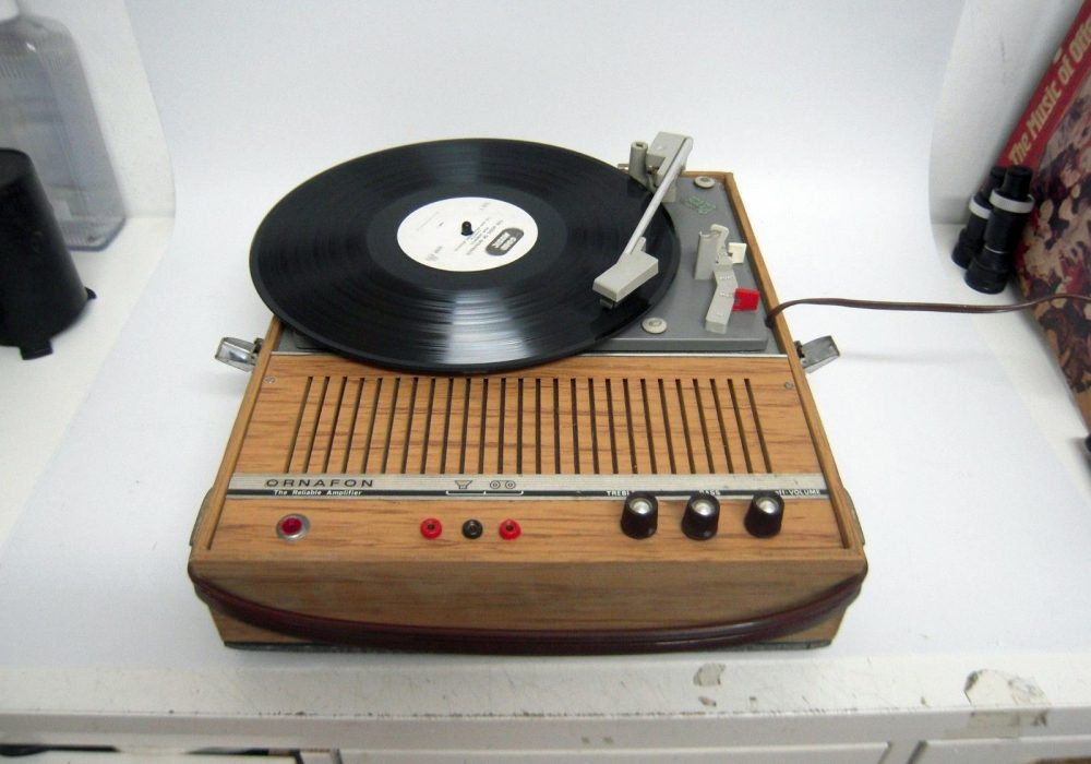 ORNAFON Wooden Amplifier Record Player