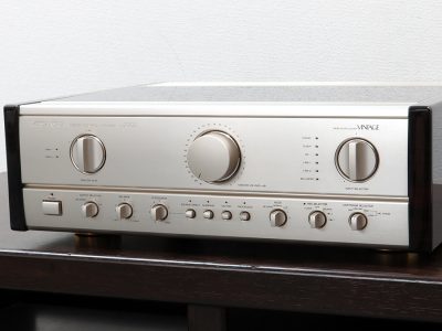 山水 SANSUI C-2302 功率放大器