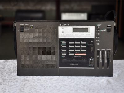 SONY ICF-2001 收音机