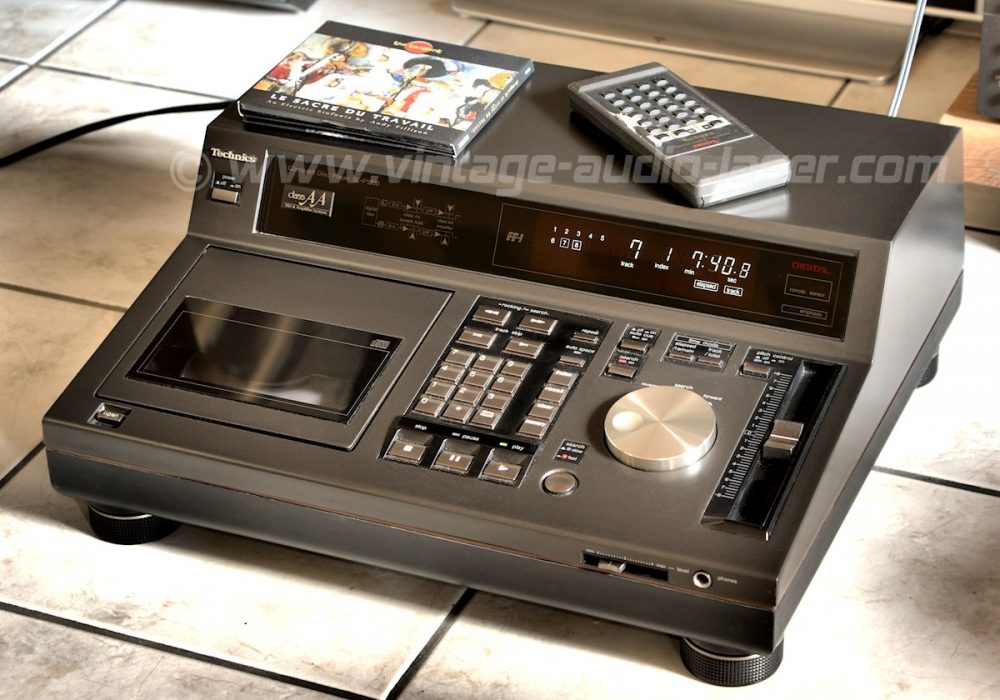 Technics SL-P1200 CD播放机