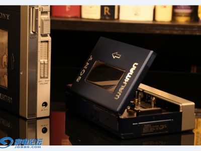 索尼 SONY TPS-L2 Walkman，世上第一台磁带随身听