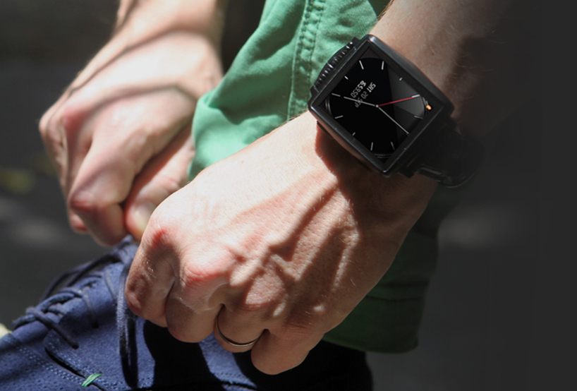 iPhone 和android手机的最佳伴侣： omate X智能手表