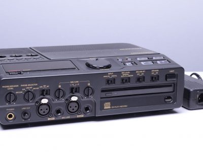 马兰士 Marantz CDR420 20GB 便携 CD/MP3 录音机