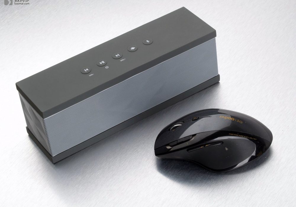 科大讯飞 VBOX 智能音箱 - 和鼠标比较大小