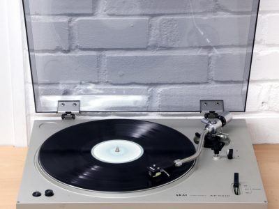 雅佳 AKAI AP-001C 黑胶唱机