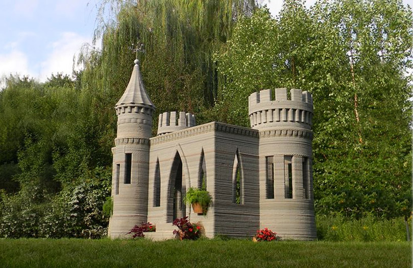 来自美国的工程师安德烈•鲁坚科(andrey rudenko)在明尼苏达州利用 三维立体打印 技术制作混凝土城堡