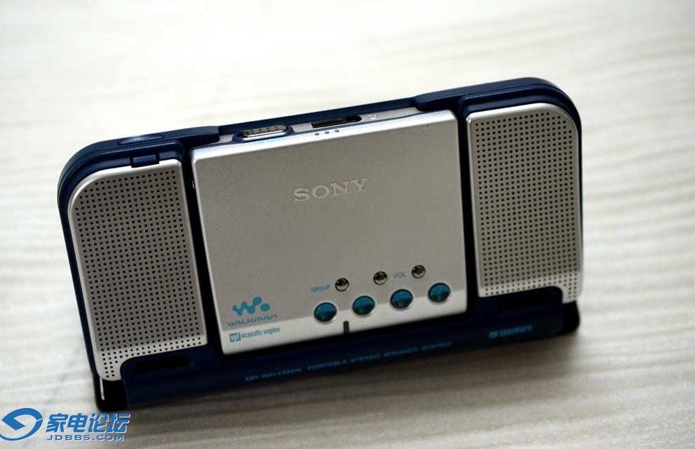 索尼 SONY MZ-E810SP 带音箱的MD单放机