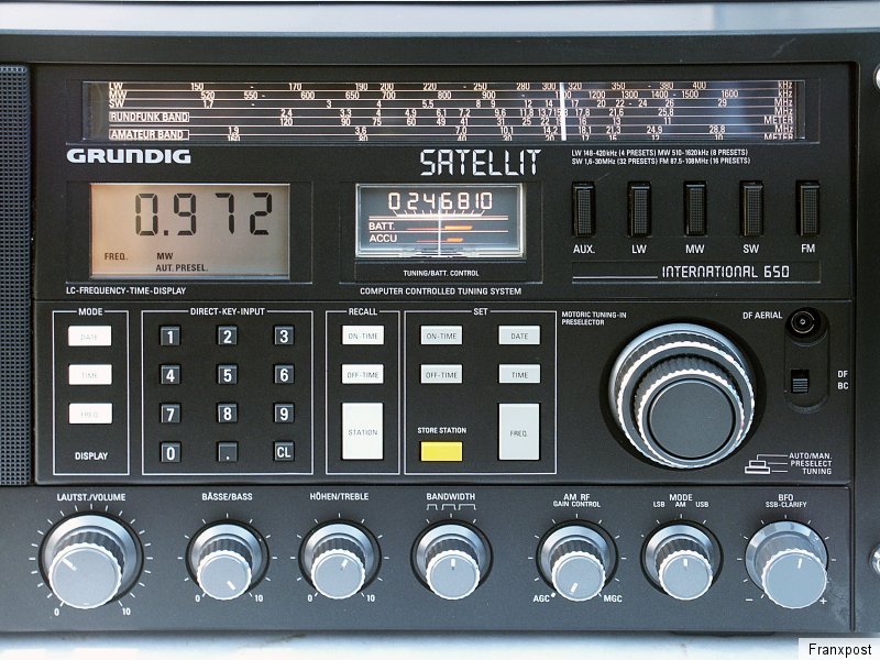 根德 GRUNDIG SATELLIT 650 世界全波段卫星收音机