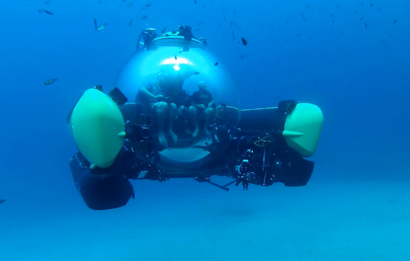 u-boat worx的c-explorer 3让人们通过其360度抗压外壳享受海底全角度美景