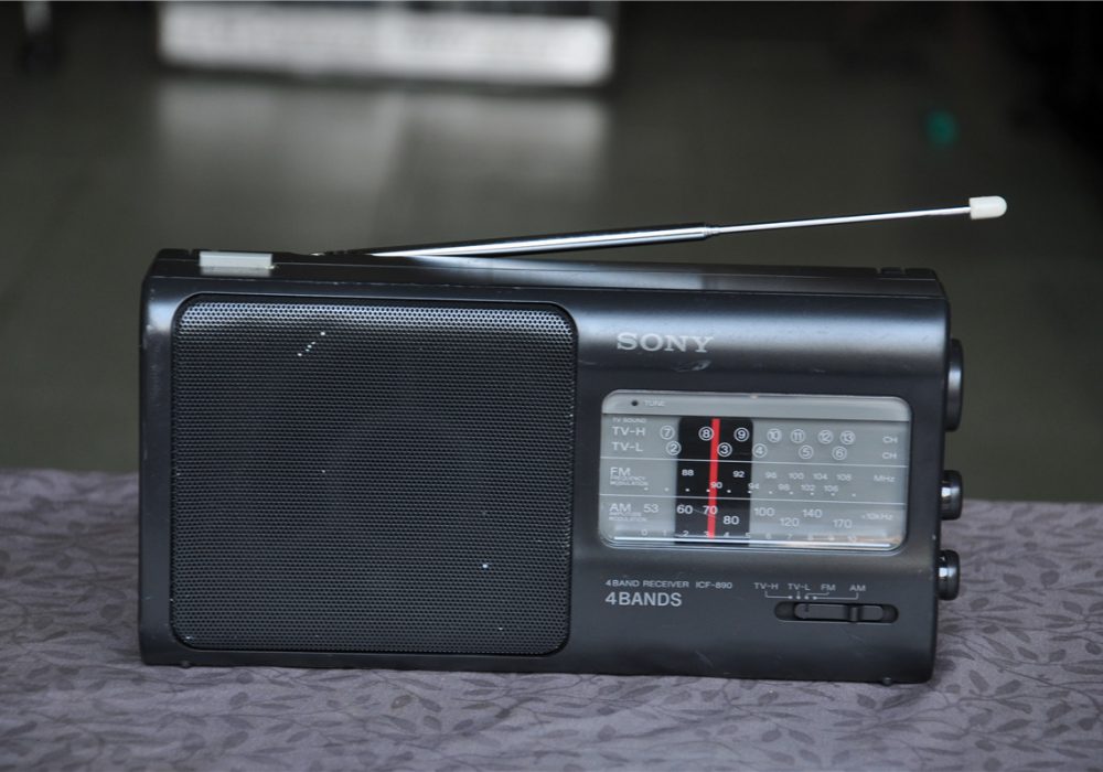 索尼 SONY ICF-890 四波段电视伴音 便携收音机