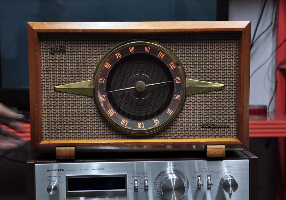 美国 RCA VICTOR 6-RF-9  AM/FM 电子管收音机（1955年）